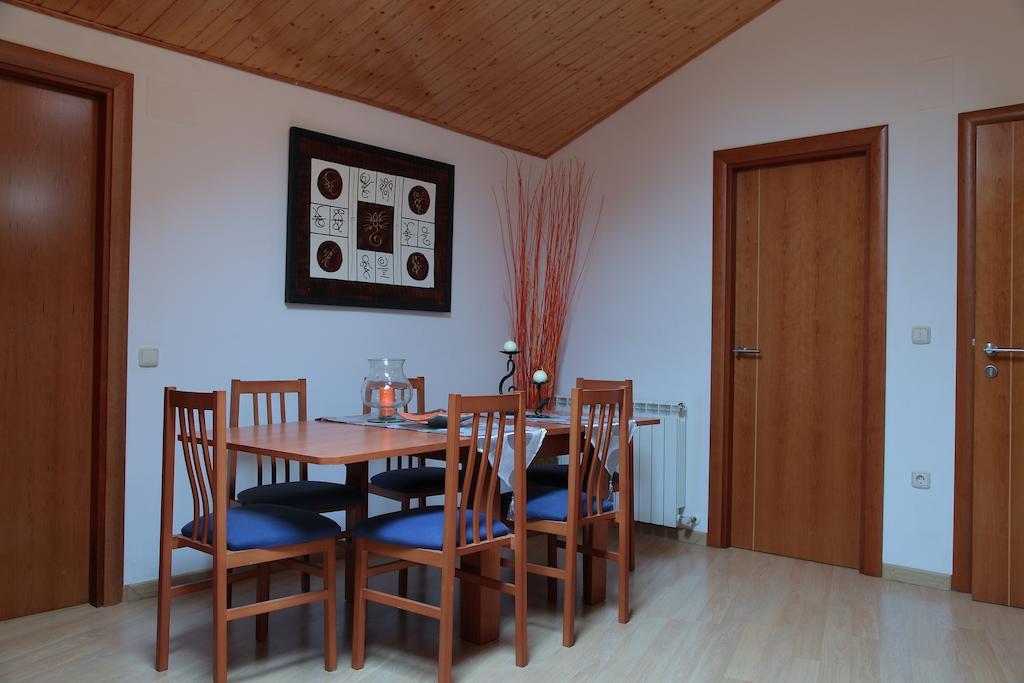 Vivienda Turistica Los Mesones Агреда Номер фото